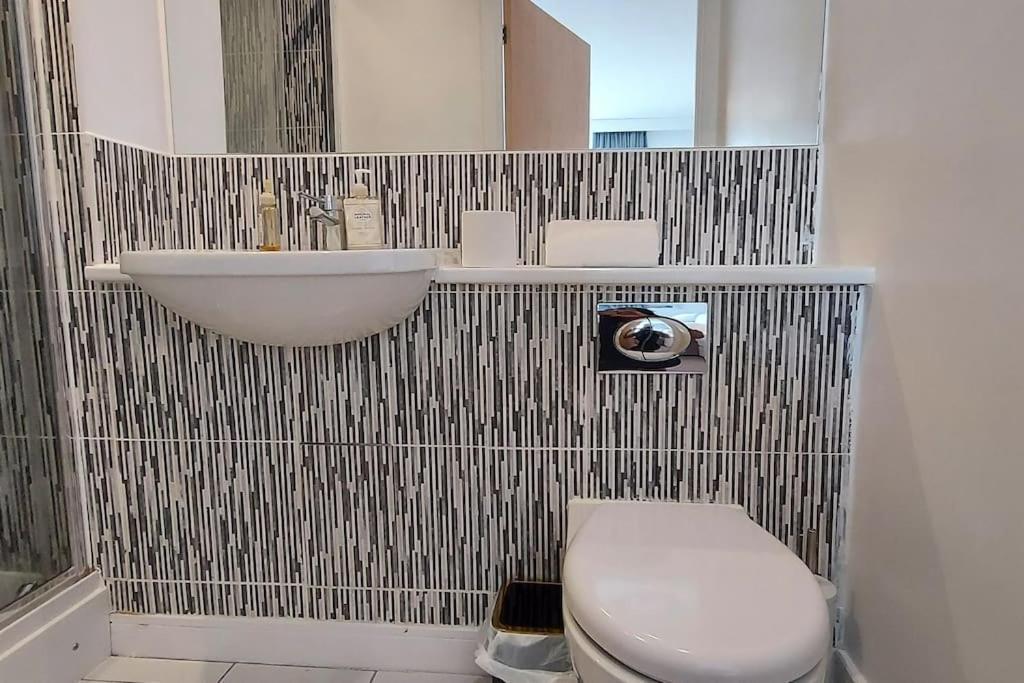 Modern Home Near Etihad, Coop Live Manchester Extérieur photo